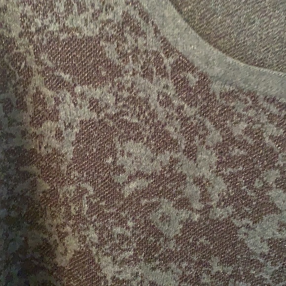 Top - Picture 2 of 4